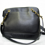 CHANELショルダーバック